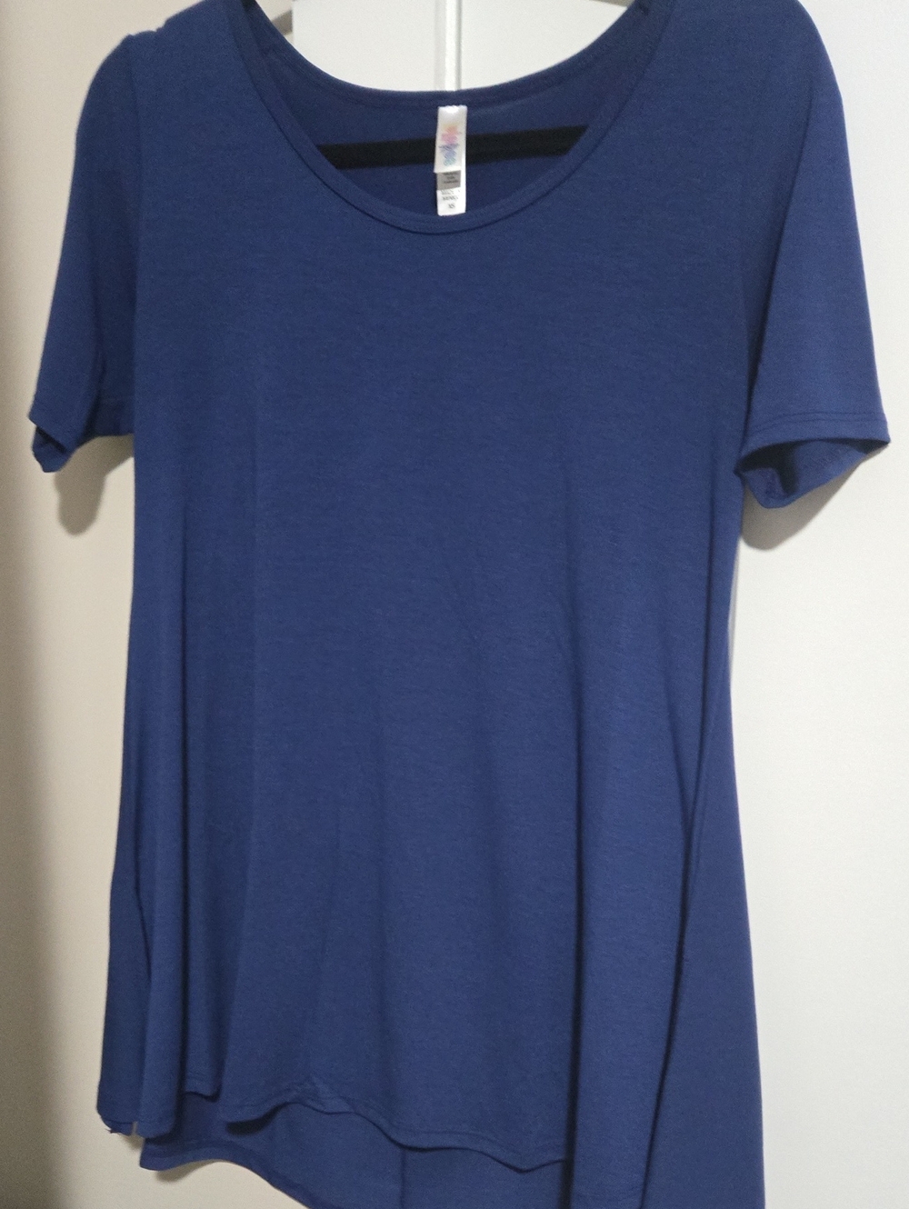 LuLaRoe Scoop Neck Short Sleeve Top in Navy Blue